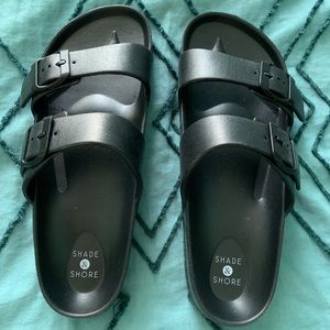Never worn!! Black slides